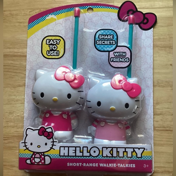 Hello Kitty Toys Hello Kitty Short Range Walkie Talkies New